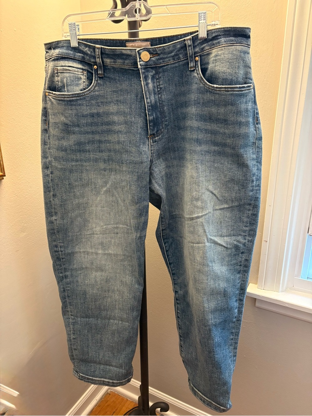 Kut From the Cloth Sienna Baggy Boyfriend Crop Light Wash Jeans - Size 14 (NWOT)